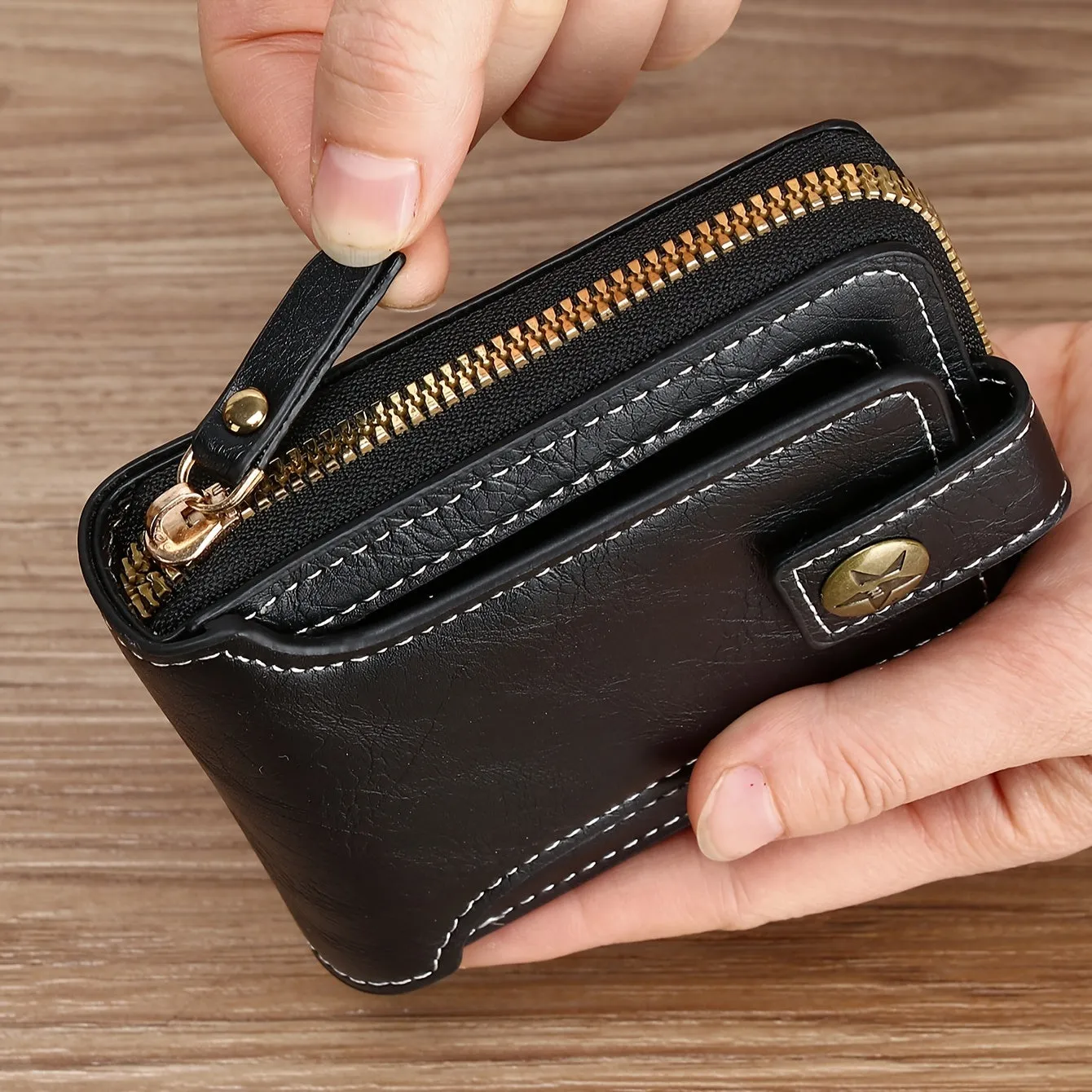 1pc Mens Fashionable Tree Pattern Zipper Wallet - Stylish Card Organizer with Secure Coin Pouch - Durable PU Material for Business or Everyday Use - Perfect Gift for Him